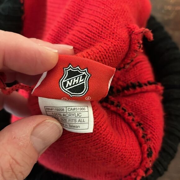 Carolina Hurricanes NHL FaceOff Reebok 2010 Helsinki Finland Beanie Knit Cap Hat - Picture 7 of 7